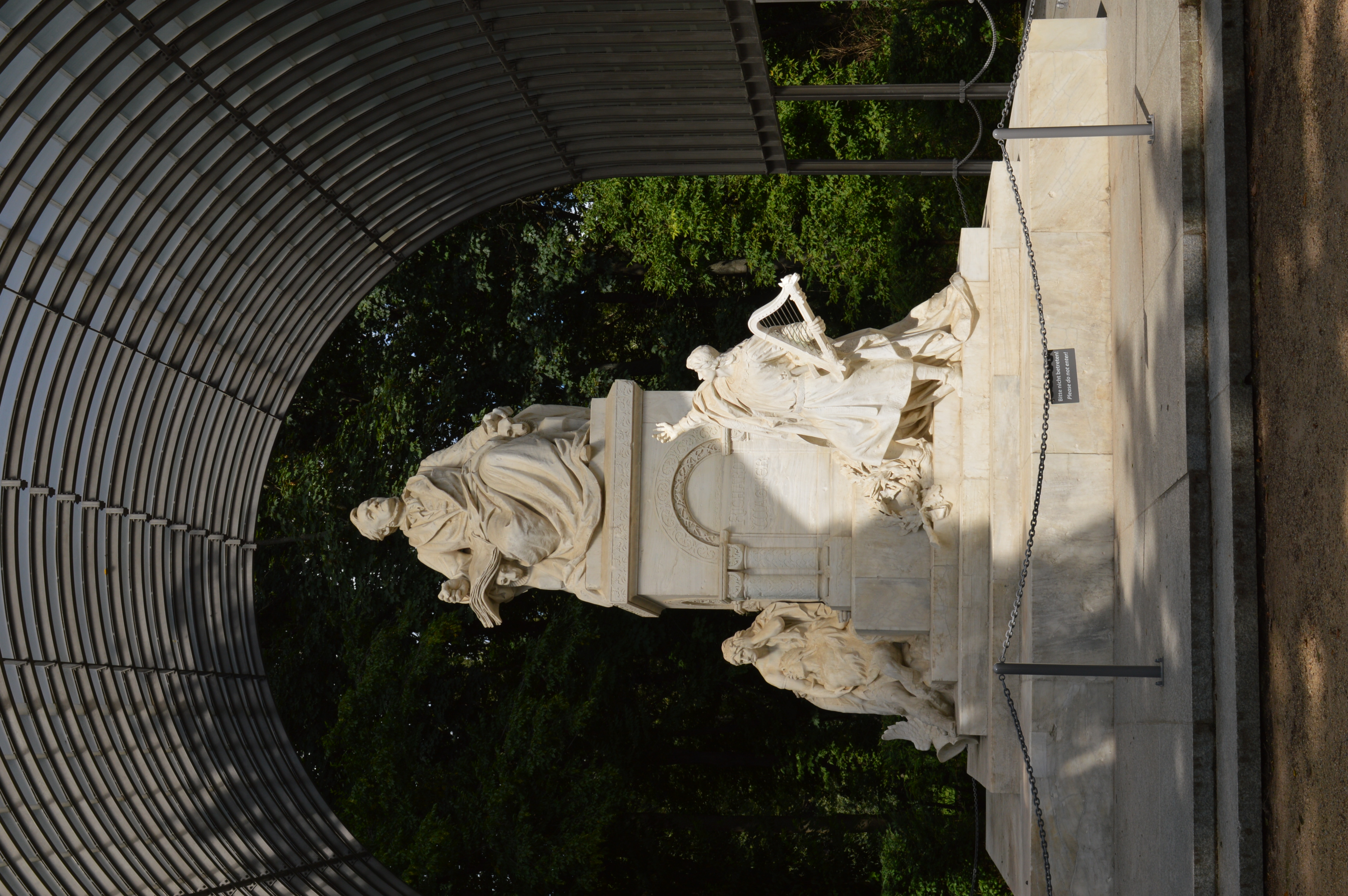 Eine Skulptur